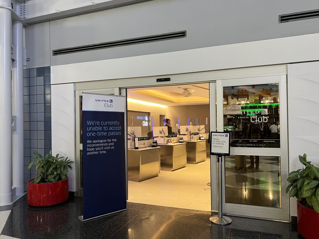 United Club OHare Entrance